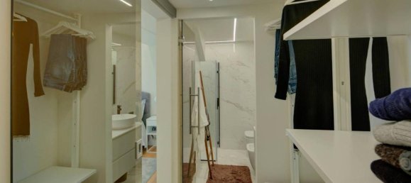 2 rooms Apartment in Turin, Italy No. 37748 11