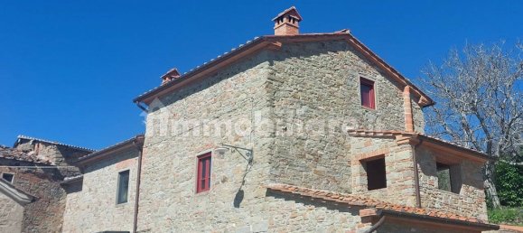 3 Schlafzimmer Haus in Castelfranco Piandiscò, Italy, Nr. 110115 27