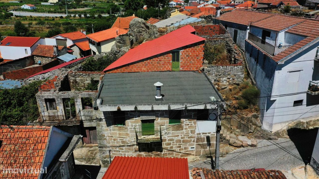 2 غرف نوم منزل في Alijo, Portugal رقم 17903