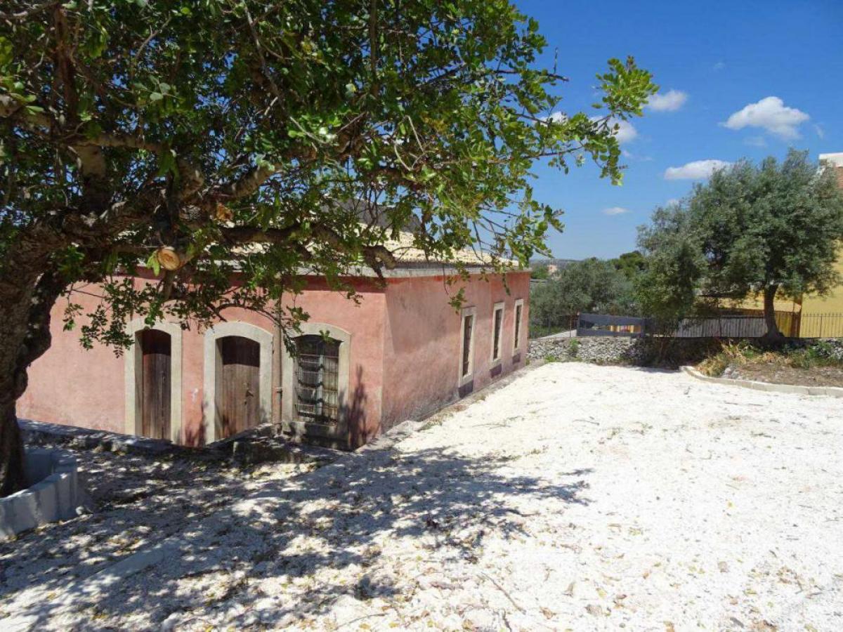 2 bedrooms Villa in Canicattini Bagni, Italy No. 668