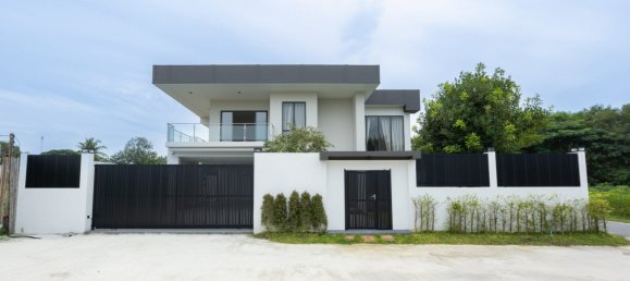 4 bedrooms House for sale in Chon Buri, Chonburi, Eastern Thailand, Thailand № 81805 2