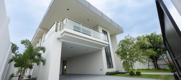 4 bedrooms House for sale in Chon Buri, Chonburi, Eastern Thailand, Thailand № 81805 5