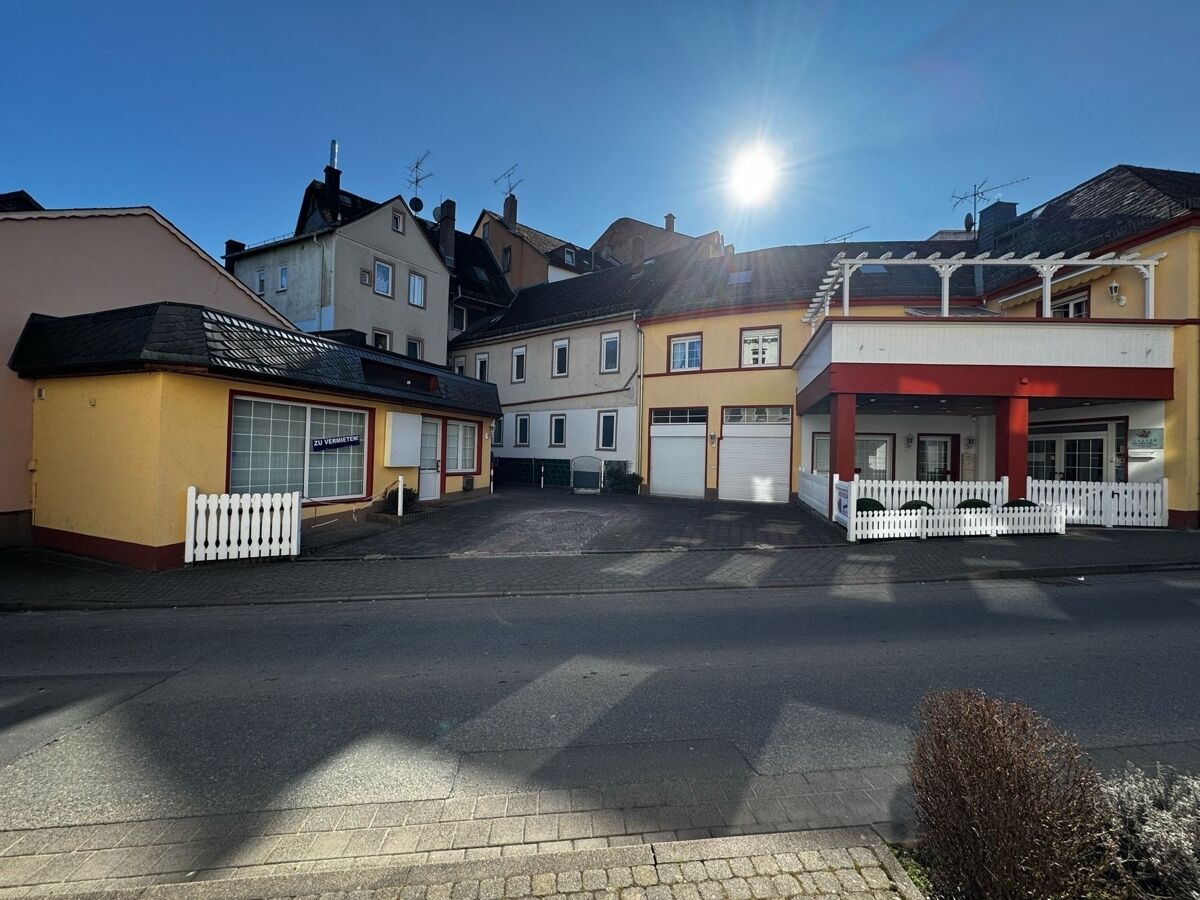 2 bedrooms Building in Rheingau-Taunus, Germany No. 177178
