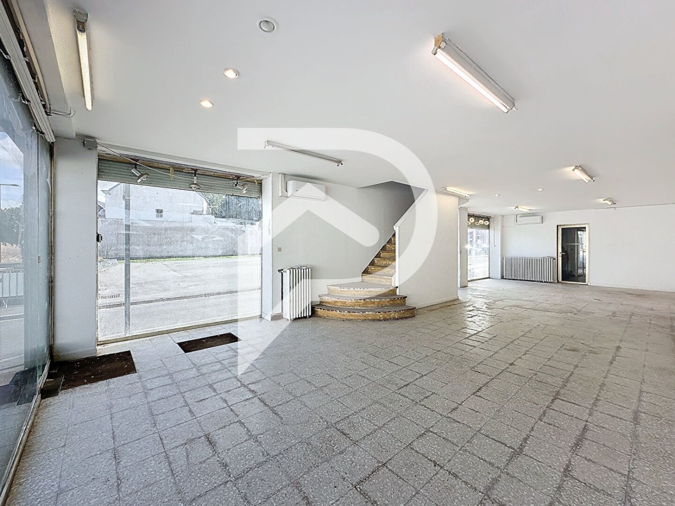 2 غرف نوم بناية في Quievrechain, France رقم 83505