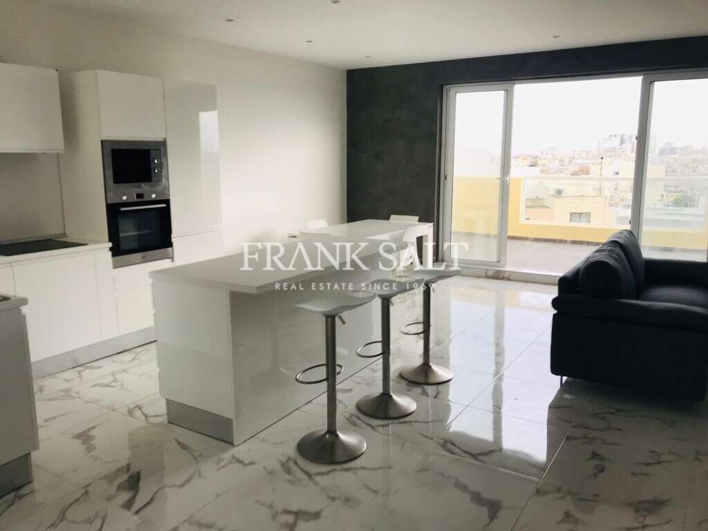 3 bedrooms Penthouse in Gzira, Malta No. 11223