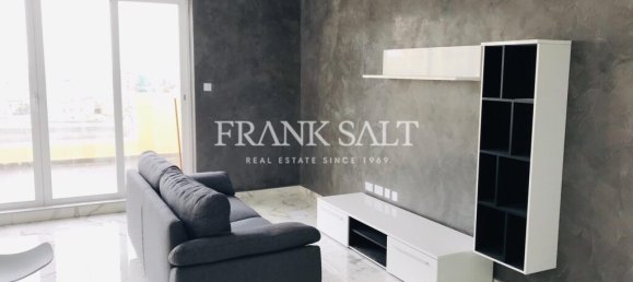 3 bedrooms Penthouse in Gzira, Malta No. 11223 2