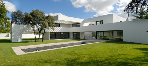 4 bedrooms House in Madrid, Spain No. 19716 2