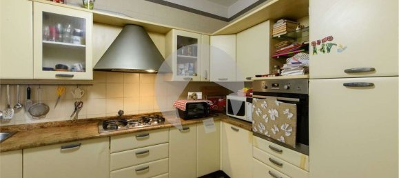 Пентхаус с 14 комнатами в Скандиано, Италия № 99490 8