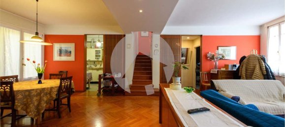 Пентхаус с 14 комнатами в Скандиано, Италия № 99490 4