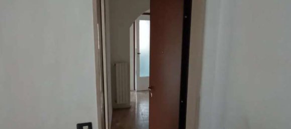 3-salle Appartement à Pavia, Italy No. 180447 3