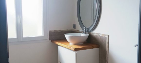 2 bedrooms House in Charente-Maritime, France No. 321049 12