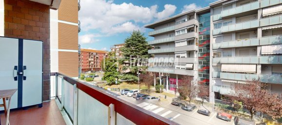 3 rooms Apartment in Rivoli, Italy No. 291107 3