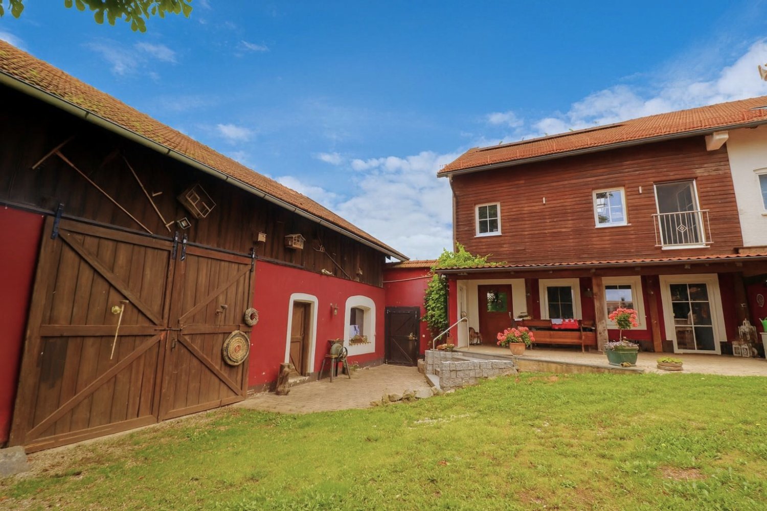 10-Zimmer Gebäude in Landshut, Germany, Nr. 261621