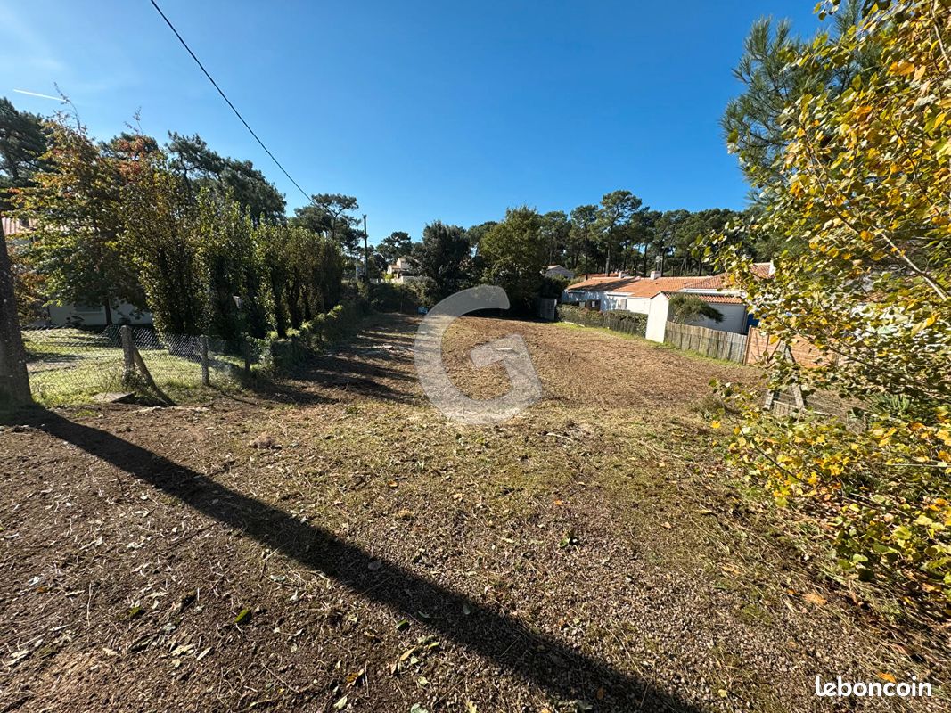 Terrain à La Tranche-sur-Mer, France 493m² No. 340656