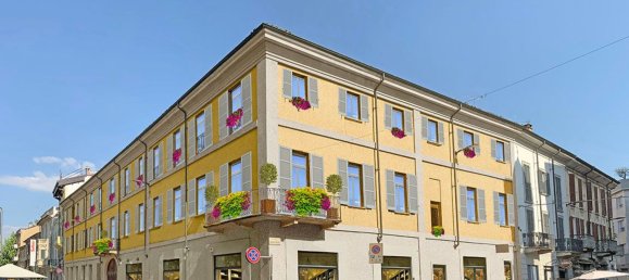 3-salle Appartement à Voghera, Italy No. 281427 2