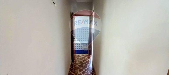 2 rooms Apartment in Palermo, Italy No. 7619 2