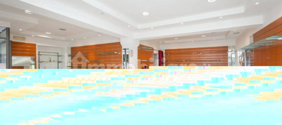 2 rooms Commercial property in Turin, Italy No. 80421 7