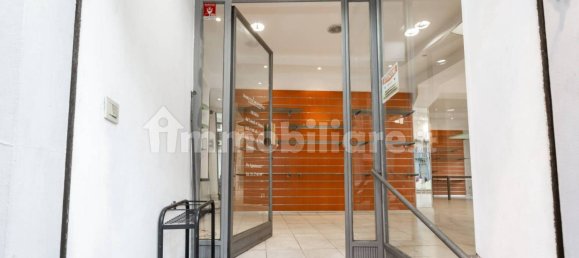 2 rooms Commercial property in Turin, Italy No. 80421 4
