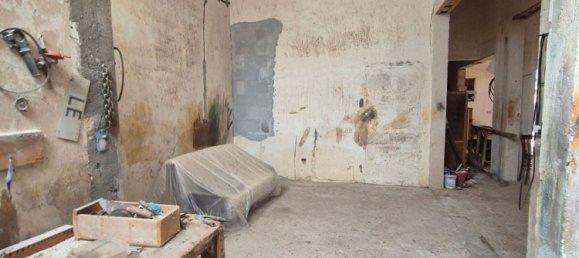 Gewerbliche Immobilie in Aradeo, Italy 110m², Nr. 332310 9