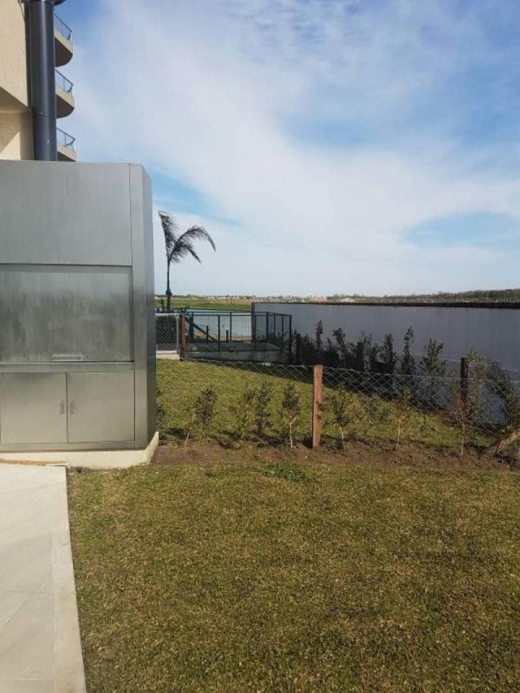 3 bedrooms House in Tigre, Argentina No. 5095