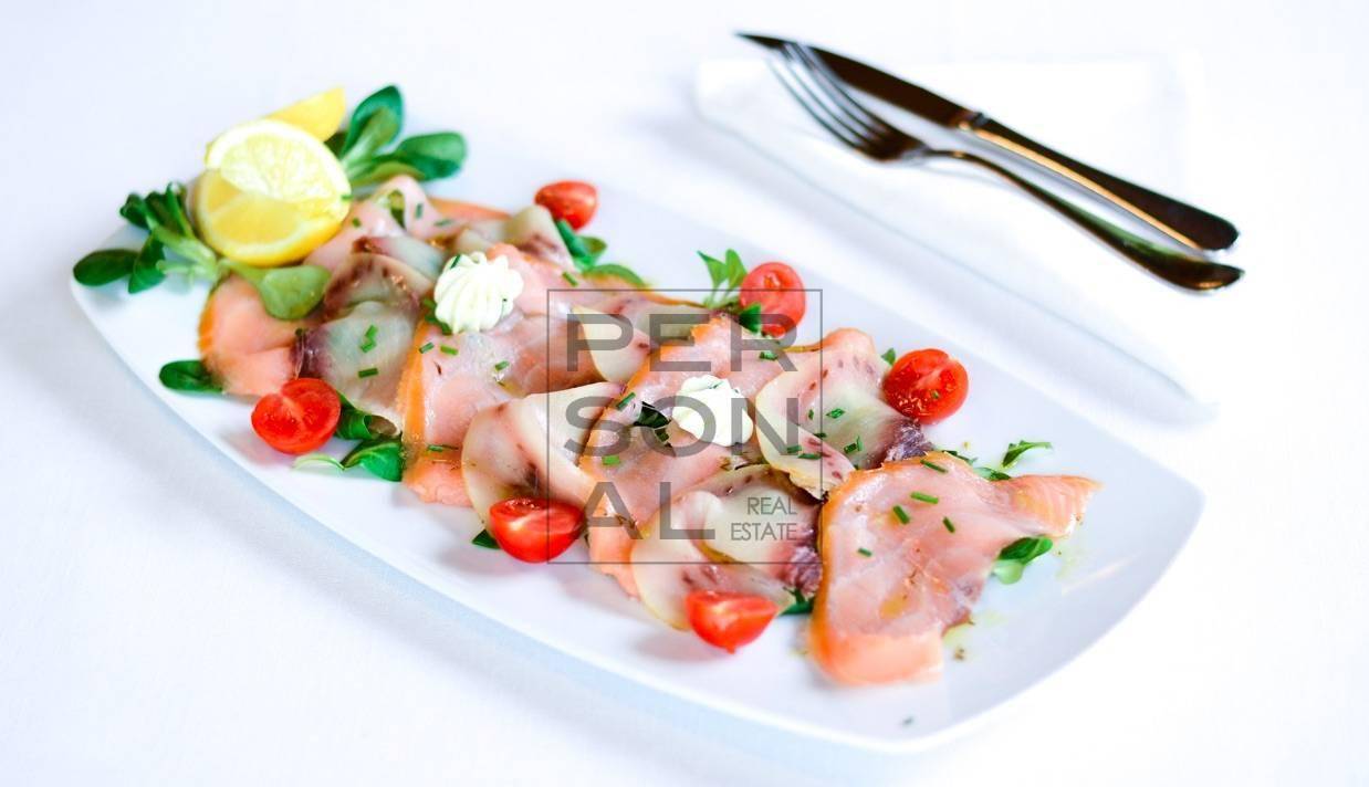 5 rooms Commercial property in Trento, Italy No. 211711