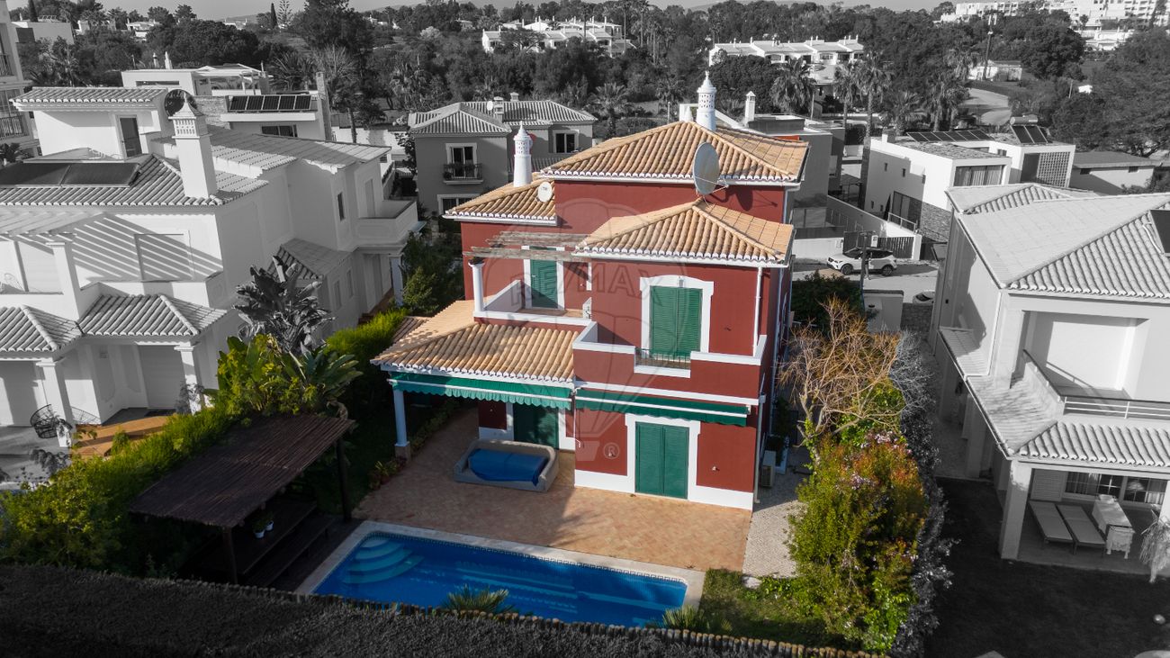 4 Schlafzimmer Haus in Alvor, Portugal, Nr. 189094