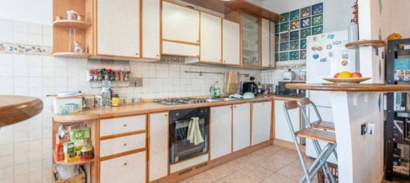 Квартира с 3 комнатами в Чампино, Италия № 24702 12