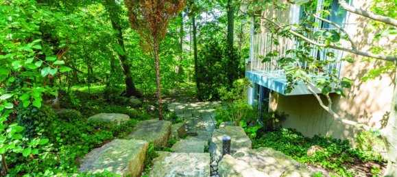 6 bedrooms House in Mississauga, Canada No. 677 4