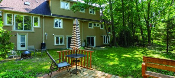 6 bedrooms House in Mississauga, Canada No. 677 5