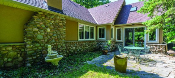 6 bedrooms House in Mississauga, Canada No. 677 7