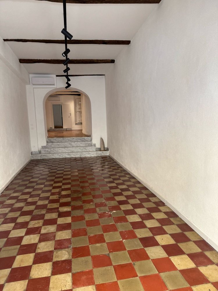 68m² Commercial property in Carrara, Italy No. 314059