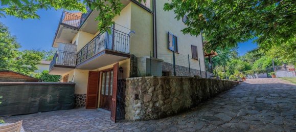 3 bedrooms Villa in Santa Fiora, Italy No. 69471 3