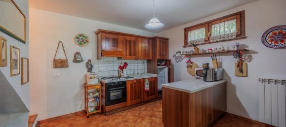 3 bedrooms Villa in Santa Fiora, Italy No. 69471 17