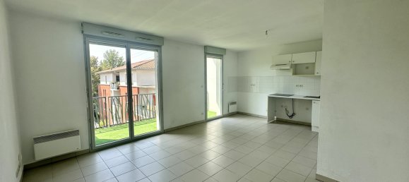 Apartamento de 2 dormitorios en Montrabe, France No. 353809 2
