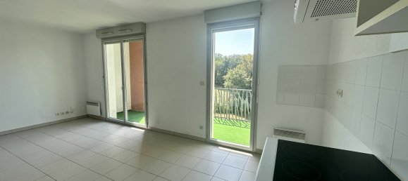 Apartamento de 2 dormitorios en Montrabe, France No. 353809 3