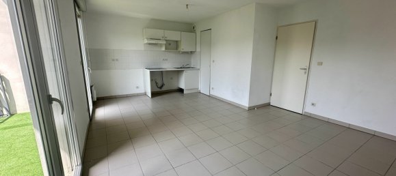 Apartamento de 2 dormitorios en Montrabe, France No. 353809 4