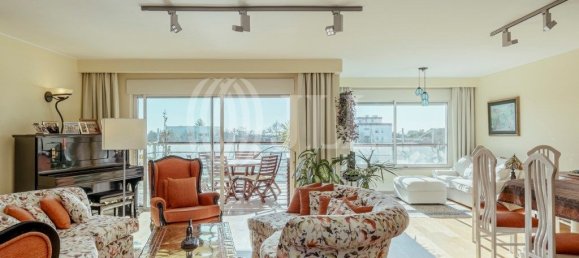 Квартира с 4 спальнями в Кашкайш, Португалия № 141768 3