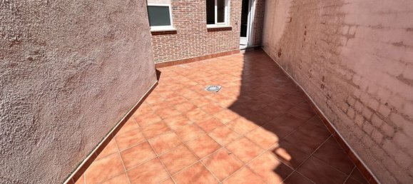 3 bedrooms Townhouse in Mentrida, Spain No. 147921 3