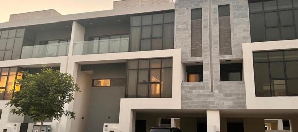 3 bedrooms Apartment in Dubai, UAE No. 20969 9