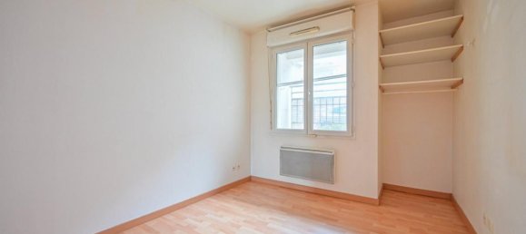 Apartamento de 2 dormitorios en Villeneuve-le-Roi, France No. 165300 5