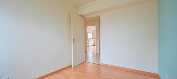 Apartamento de 2 dormitorios en Villeneuve-le-Roi, France No. 165300 10