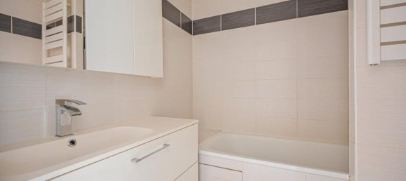 Apartamento de 2 dormitorios en Villeneuve-le-Roi, France No. 165300 11