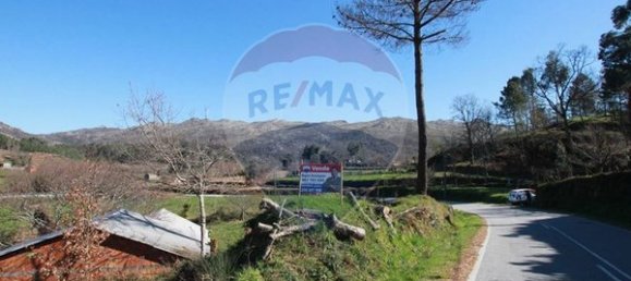 1050m² Land in Vouzela, Portugal No. 42503 8