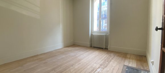 2 bedrooms Apartment in Dijon, France No. 283586 3