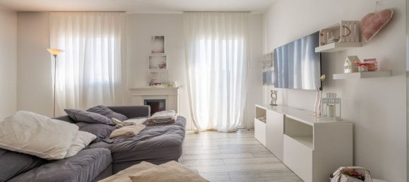 5 rooms Duplex in Vicenza, Italy No. 54712 6