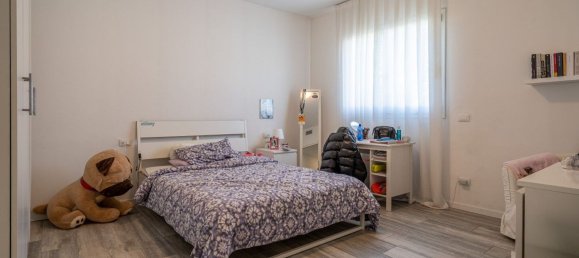 5 rooms Duplex in Vicenza, Italy No. 54712 26