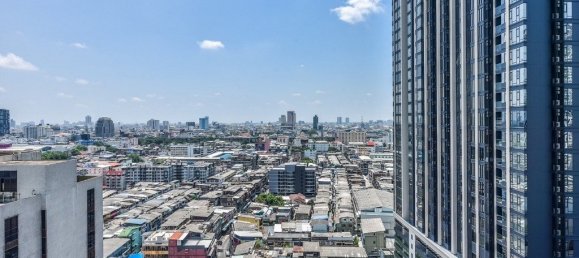 2 bedrooms Condo in Bangkok, Thailand No. 21833 2