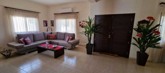 5 bedrooms Villa in Pyrgos, Cyprus No. 16815 2