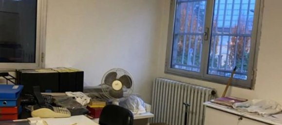 Lagerhaus in Magenta, Italy 2375m², Nr. 72834 7