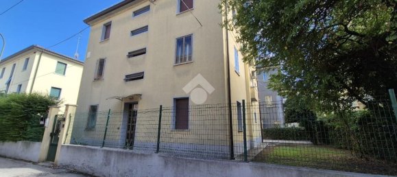 2 rooms Apartment in Venice, Italy No. 284055 2